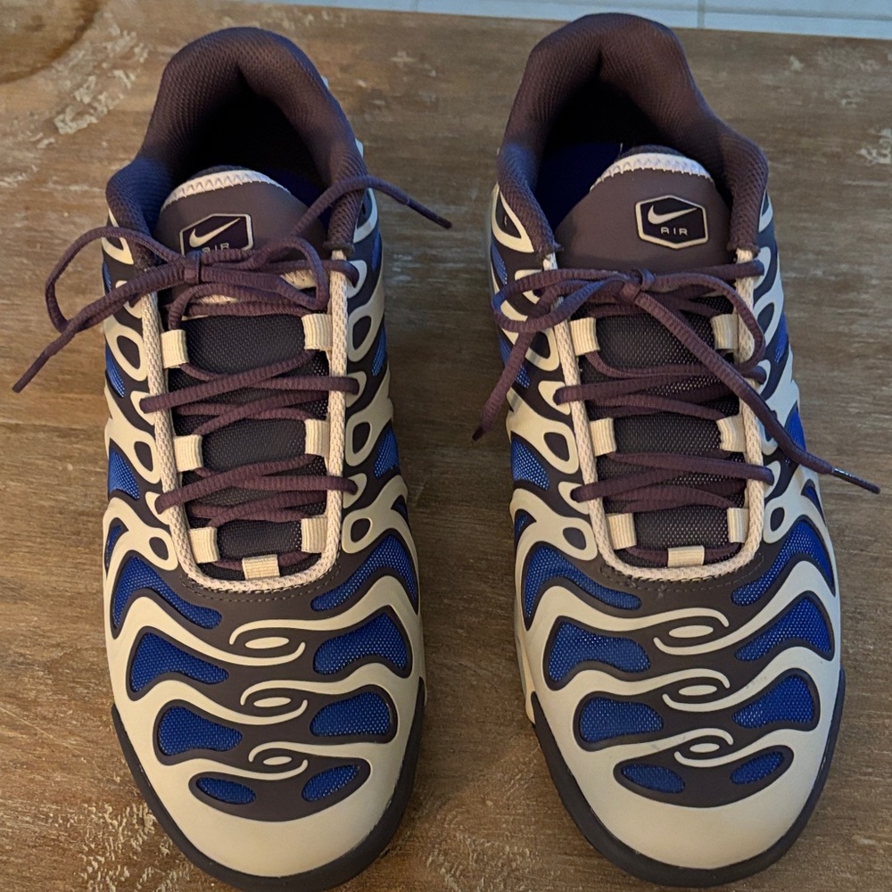 Nike Air Max Plus Drift in Men’s Size 8.5 NWT
